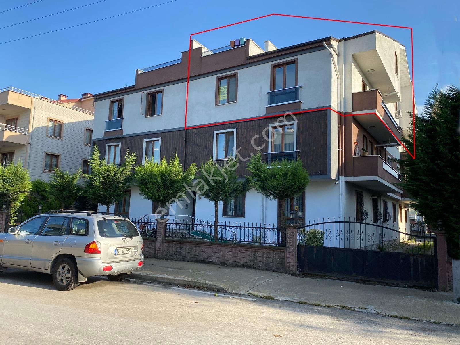 Düzce Merkez Kiremitocağı Satılık Daire   KİREMİT OCAĞI MAHALLESİ'NDE CADDE CEPHELİ    3+1 180 M2 DUBLEKS DAİRE 