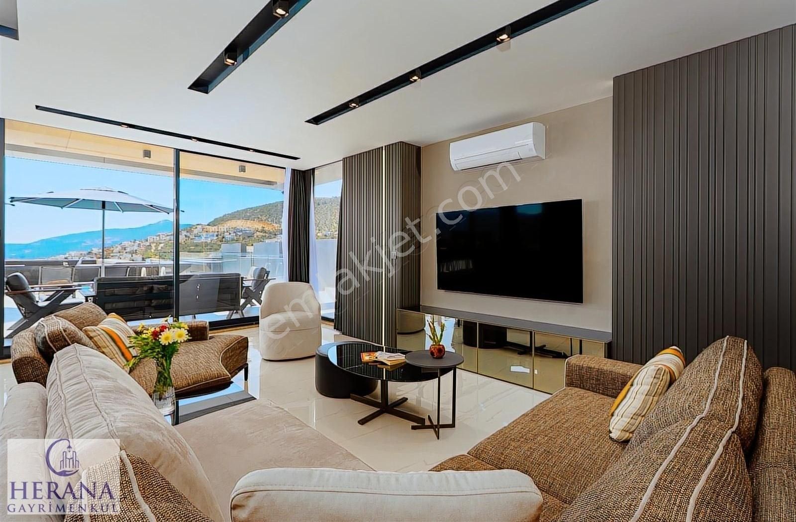 425 M2 Arsa İçinde Denize Nazır Kaliteli Konforlu Müstakil Villa - Görsel 16