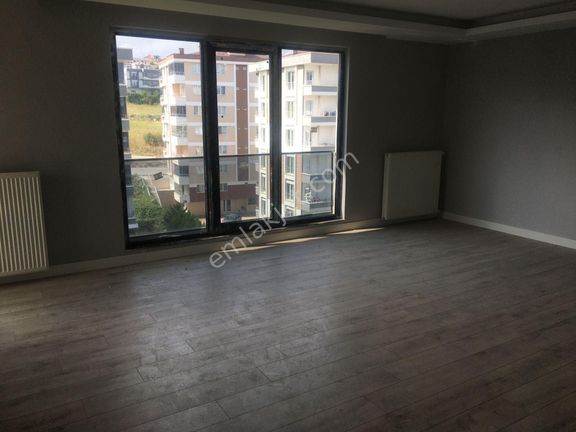 Atakum Yenimahalle Satılık Daire  BEŞ YILDIZ EMLAK'TAN ATAKUM YENİMAHALLEDE  SATILIK 3+1 DAİRE