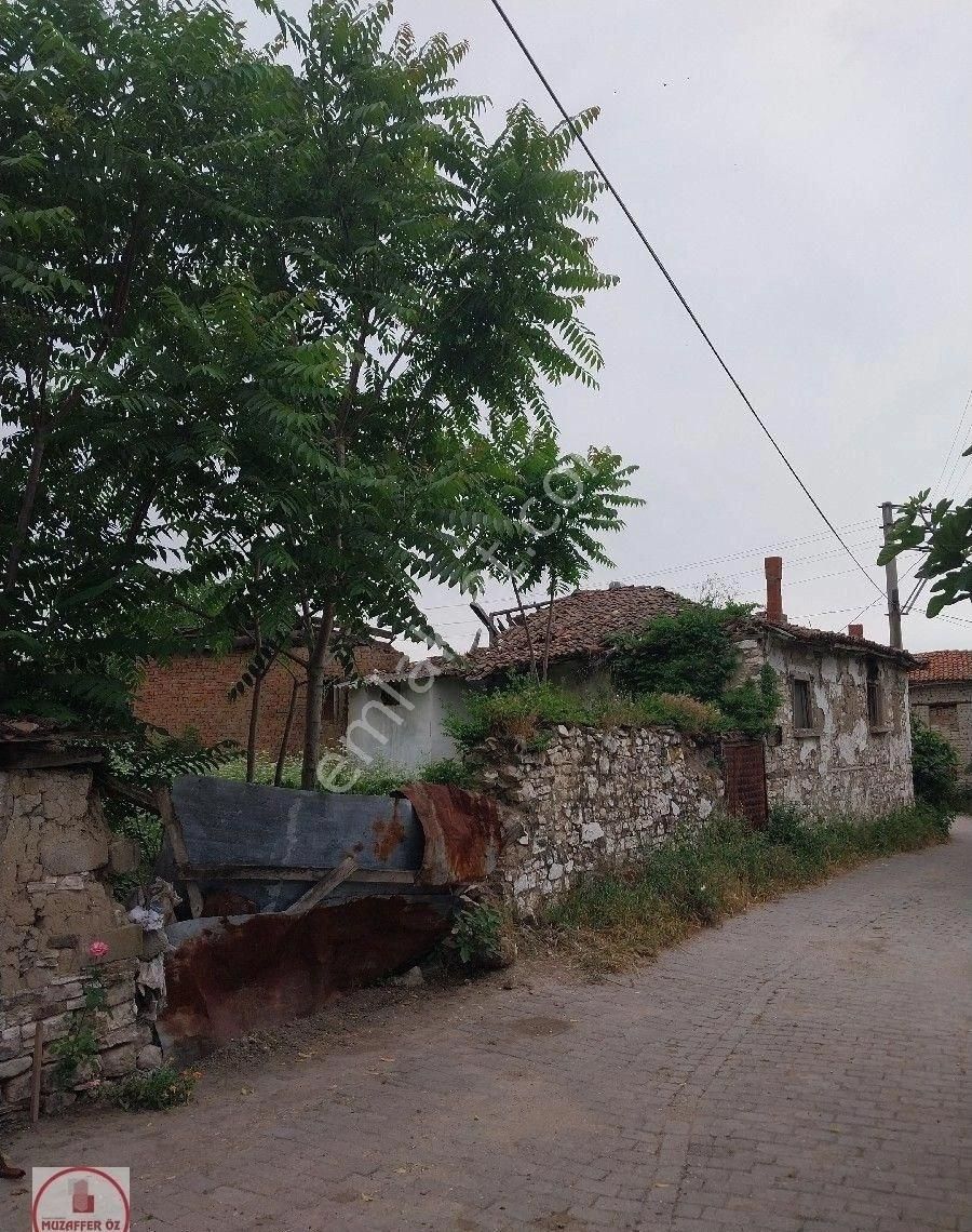 Balıkesir Bigadiç Çağış Mahallesi Avlulu Kargir Ev Ve Arsası 1 Oda 1salon 65 M2 Brüt Alan Satılıktır - Görsel 12