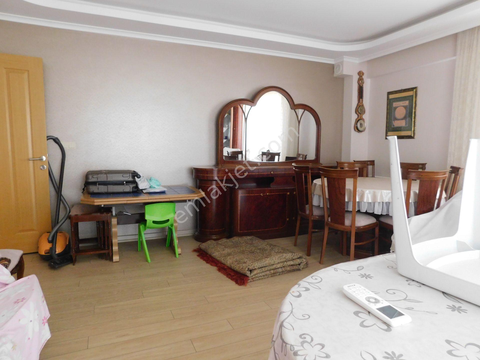 Menderes Turyap'tan Cüneytbey Mh. Siteiçi 3+1 Satılık Daire - Görsel 13