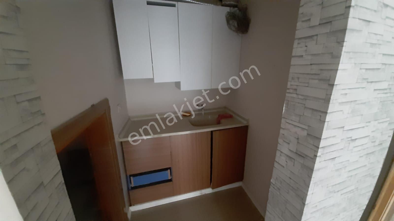 Barış'tan Tepeüstü Merkezde 20 M2 Dükkan (mutfak Ve Wc'li) - Görsel 7