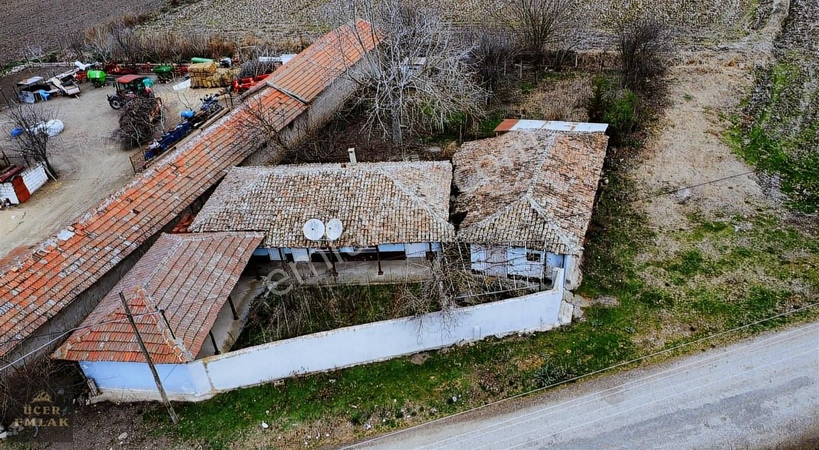 Babaeski Çiğdemli Köyü Satılık Müstakil Ev BABAESKİ ÇİĞDEMLİ KÖYÜ 678M2 ARSALI - MÜSTAKİL KÖY EVİ SATILIK