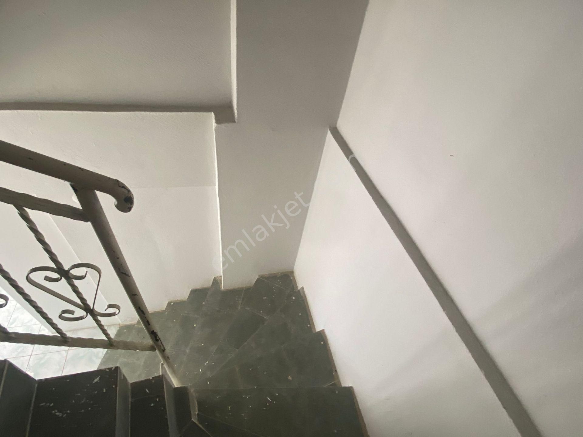 Acill Buca Hasanağa Bahçesi Yakını 3 Odalı 60m2 Dublex Wc'li Satılık Dükkan - Görsel 23