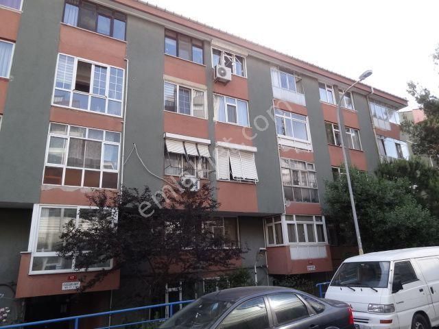 Kadıköy Zühtüpaşa Kiralık Daire  KIZILTOPRAK MARMARAY METROBÜS YAKIN EŞYALI KİRALIK DAİRE 2+1,85M2.