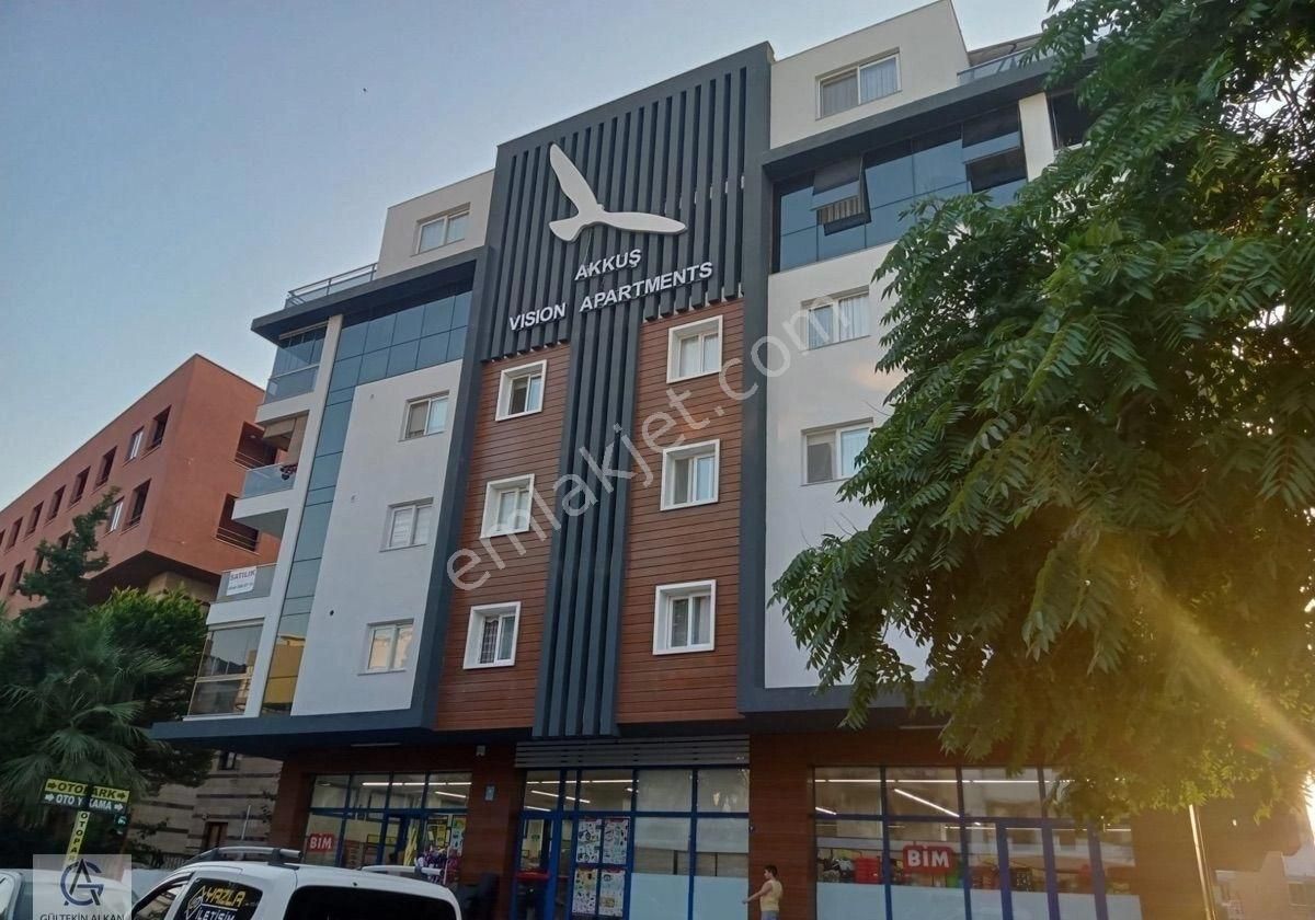 Kuşadası Cumhuriyet Satılık Daire MERKEZ İÇİNDE KONUM HERYERE YAKIN KAÇIRMIYACAK DAİRE