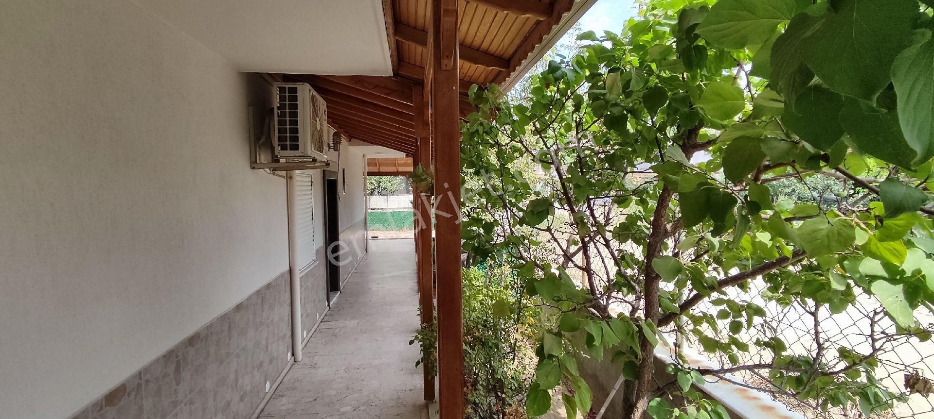 Gümüldür Sahiline 200m Yakınlıkta 4+1 Yazlık,160 M2 Kullanım Alanı, Muhteşem Konumda - Görsel 11