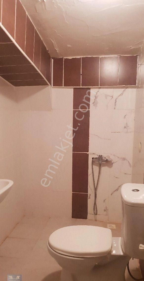 Büyükdere Capella Park Arka Sokagında Dubleks 1+1 Kombılı Daıre - Görsel 2