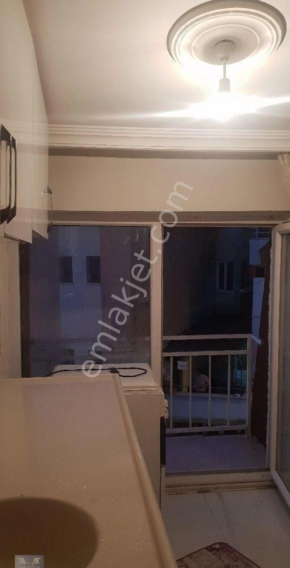 Büyükdere Capella Park Arka Sokagında Dubleks 1+1 Kombılı Daıre - Görsel 6