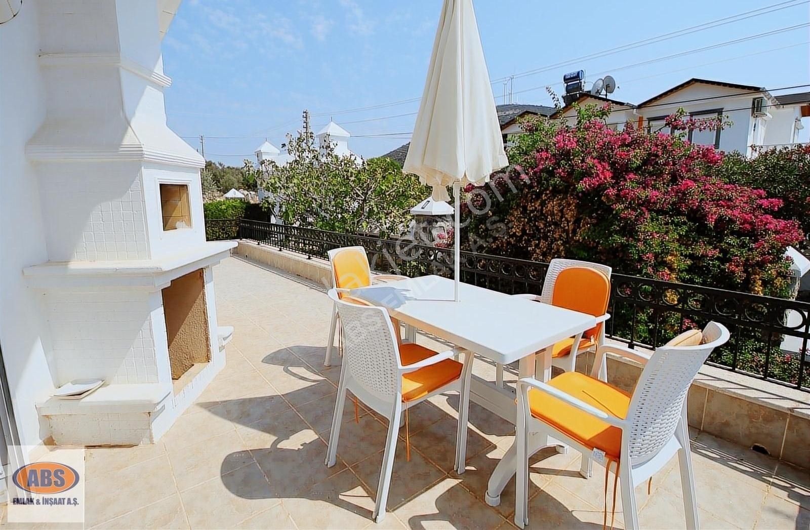 Yeşiltepe Mevkinde Geniş Bahçeli Köşe Başı Satılık Villa - Görsel 15