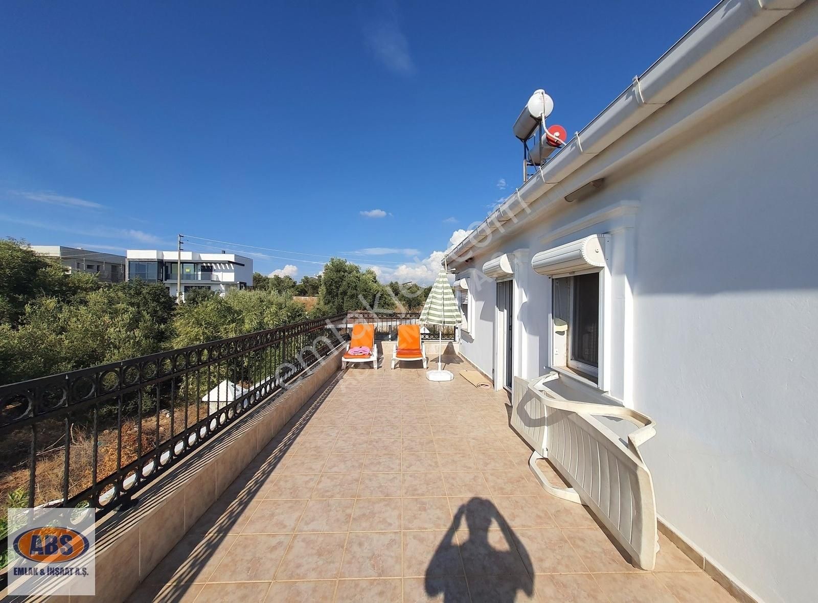 Yeşiltepe Mevkinde Geniş Bahçeli Köşe Başı Satılık Villa - Görsel 19