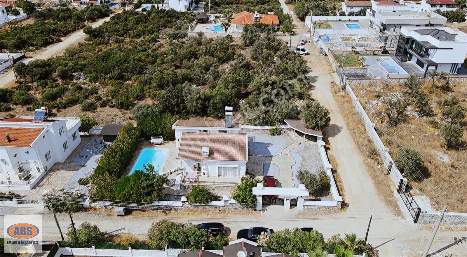 Yeşiltepe Mevkinde Geniş Bahçeli Köşe Başı Satılık Villa - Görsel 7