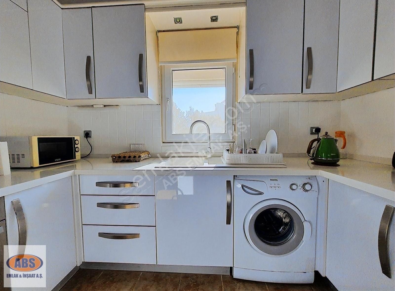 Yeşiltepe Mevkinde Geniş Bahçeli Köşe Başı Satılık Villa - Görsel 25