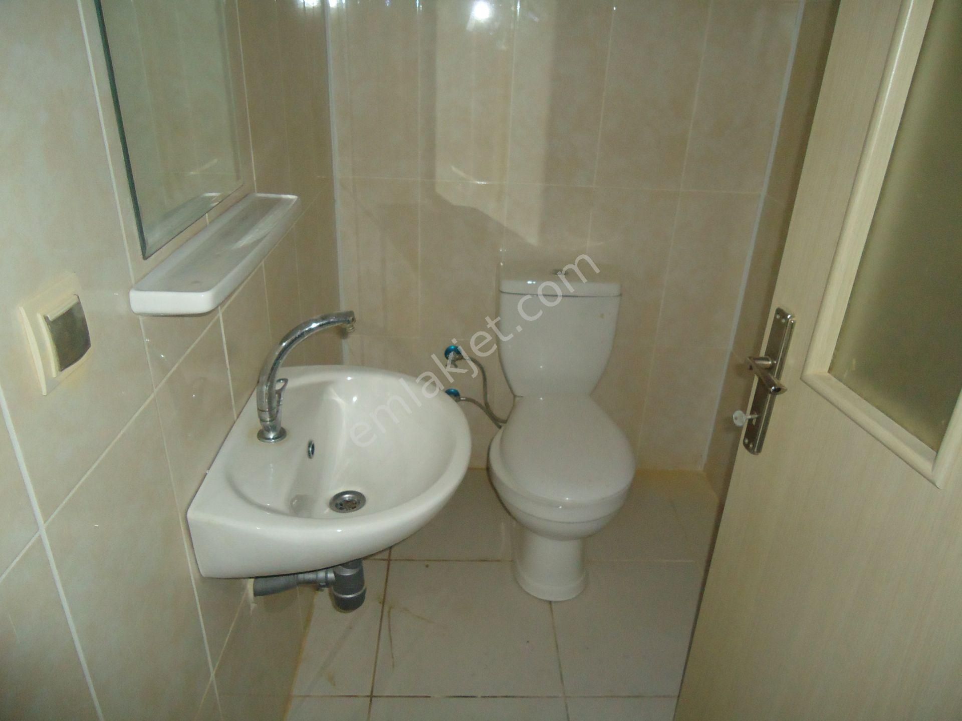 Krc'den Tokilerde 60m2 Kullanışlı Kiralık Dükkan - Görsel 7