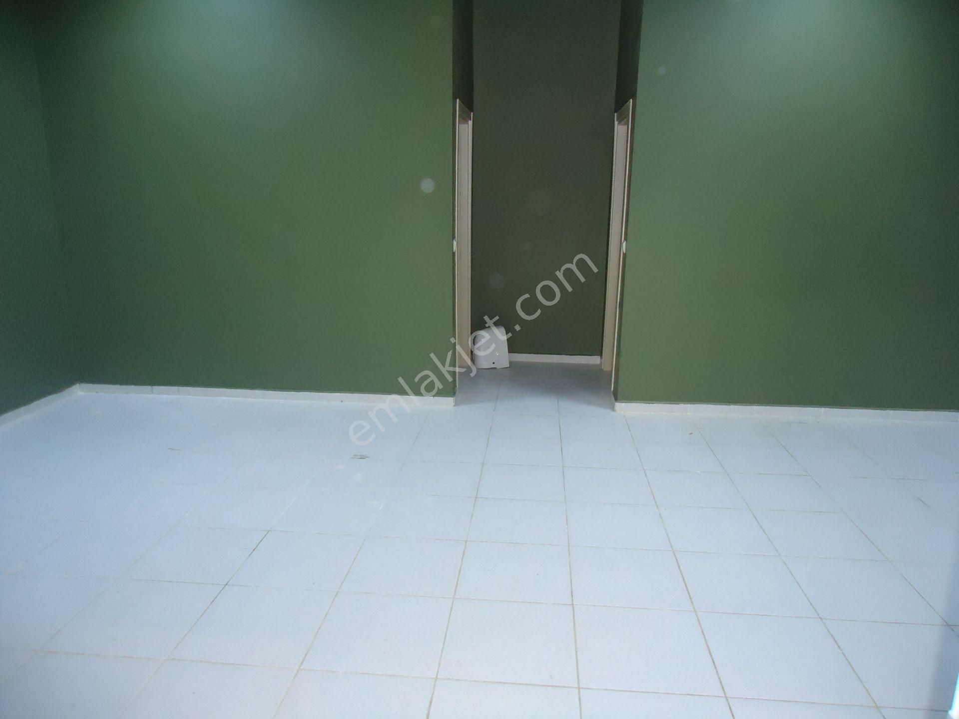 Krc'den Tokilerde 60m2 Kullanışlı Kiralık Dükkan - Görsel 2