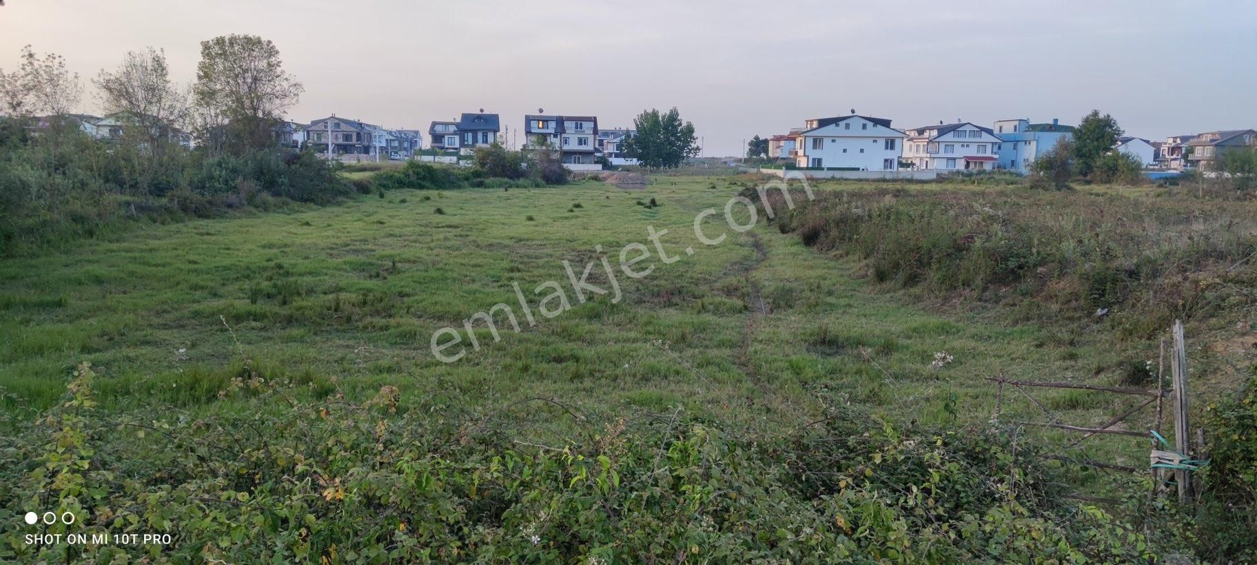 Açıklamayı Okuyunuz!!! Sahile 200 Metre 641 M2 Köşe Parsel