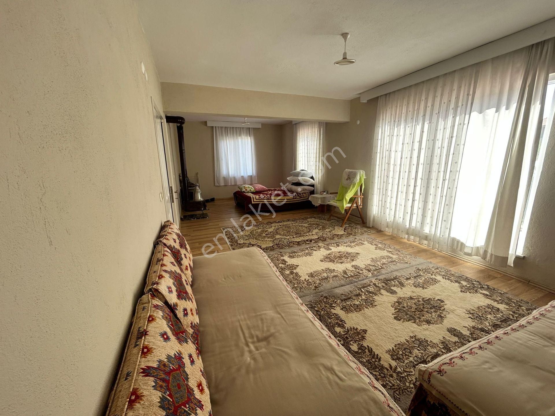 Korkuteli Bozova'da Eşyalı 240 M² 5+1 Dubleks Müstakil Ev - Görsel 4