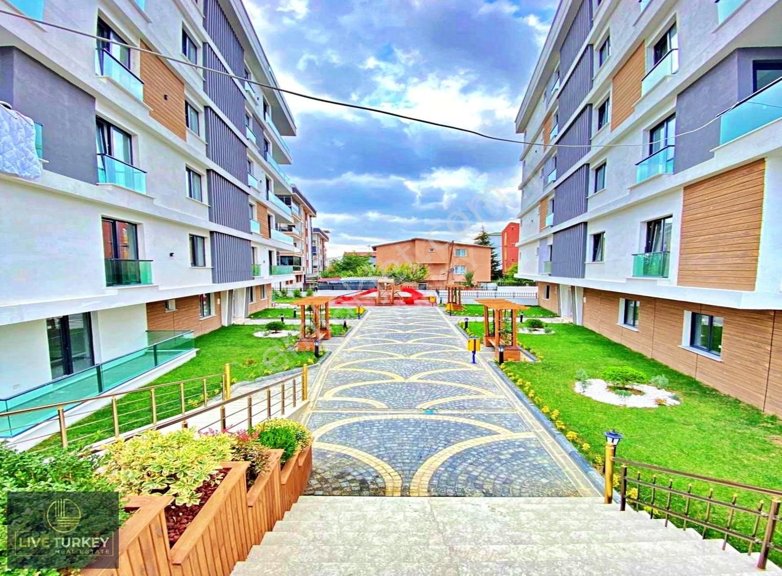 Beylikdüzü'nde Satılık 2+1 Site İçi Merkezi Konumda Sıfır Daire!
