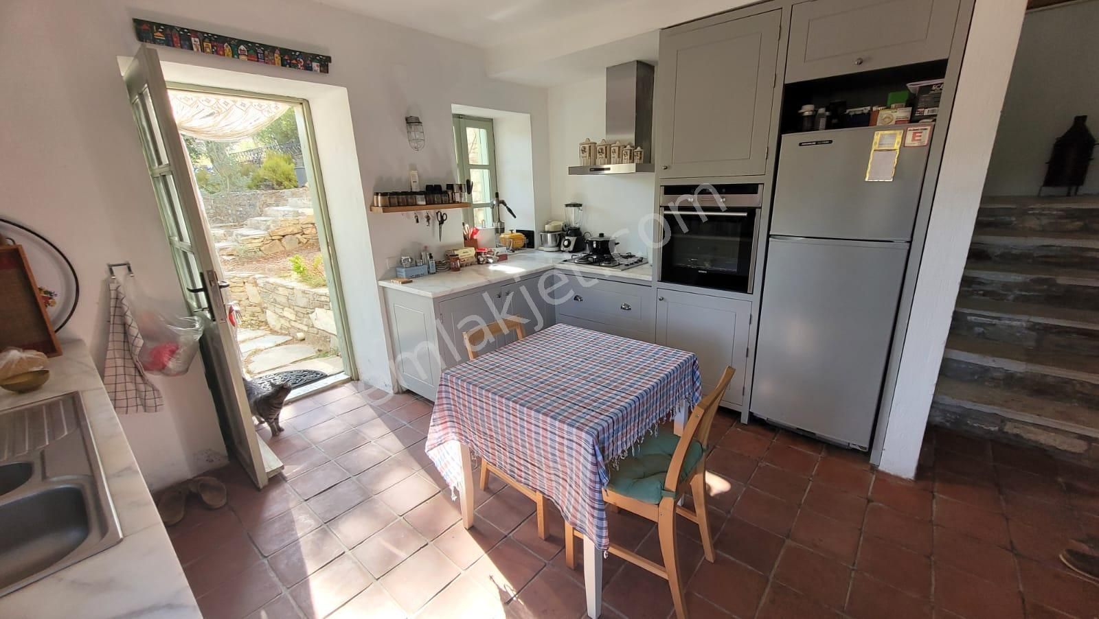 Söke Doğanbey'de Doğa İle Bütünleşen Müstakil Rum Evi - Görsel 8