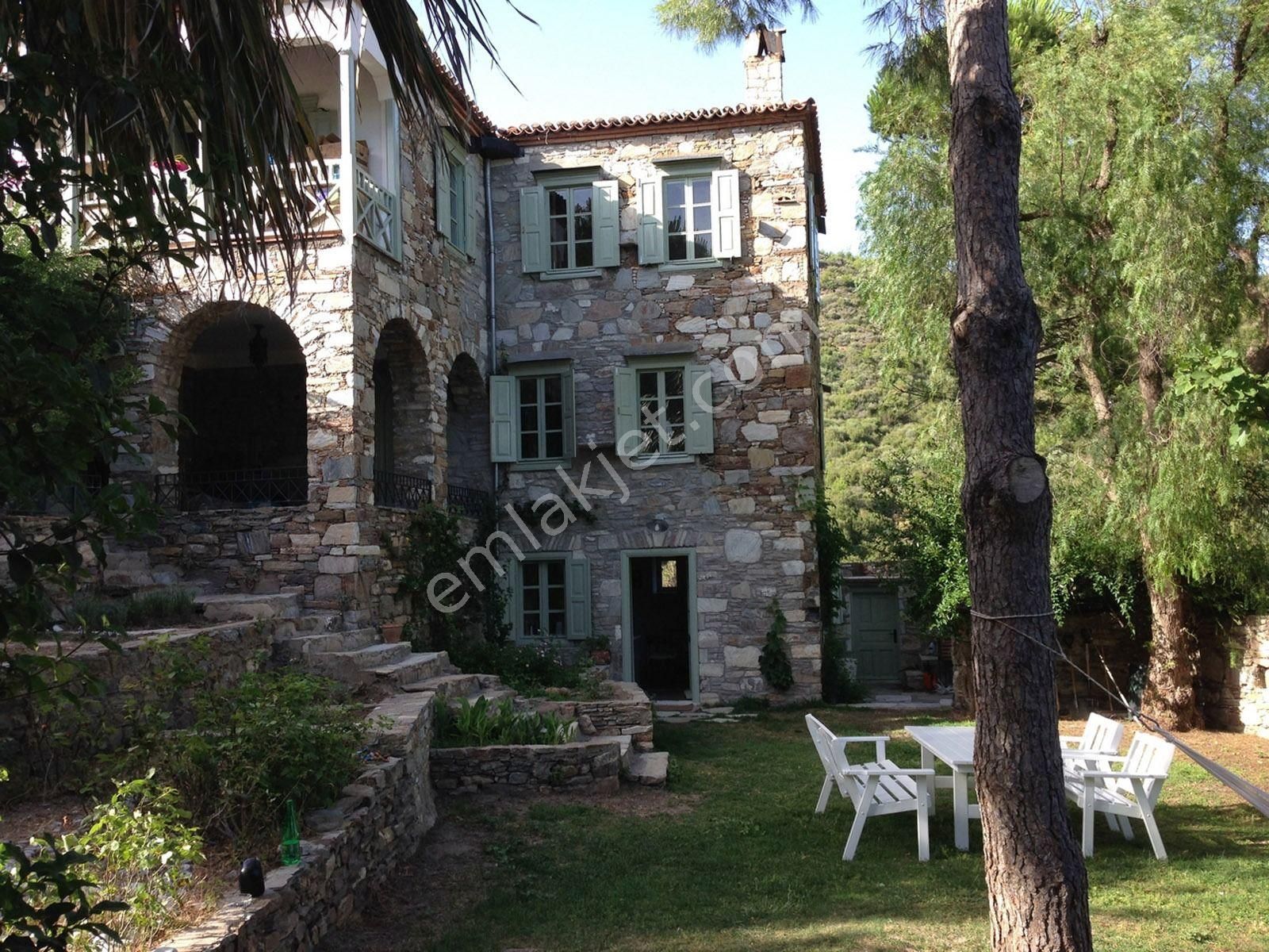 Söke Doğanbey'de Doğa İle Bütünleşen Müstakil Rum Evi - Görsel 13