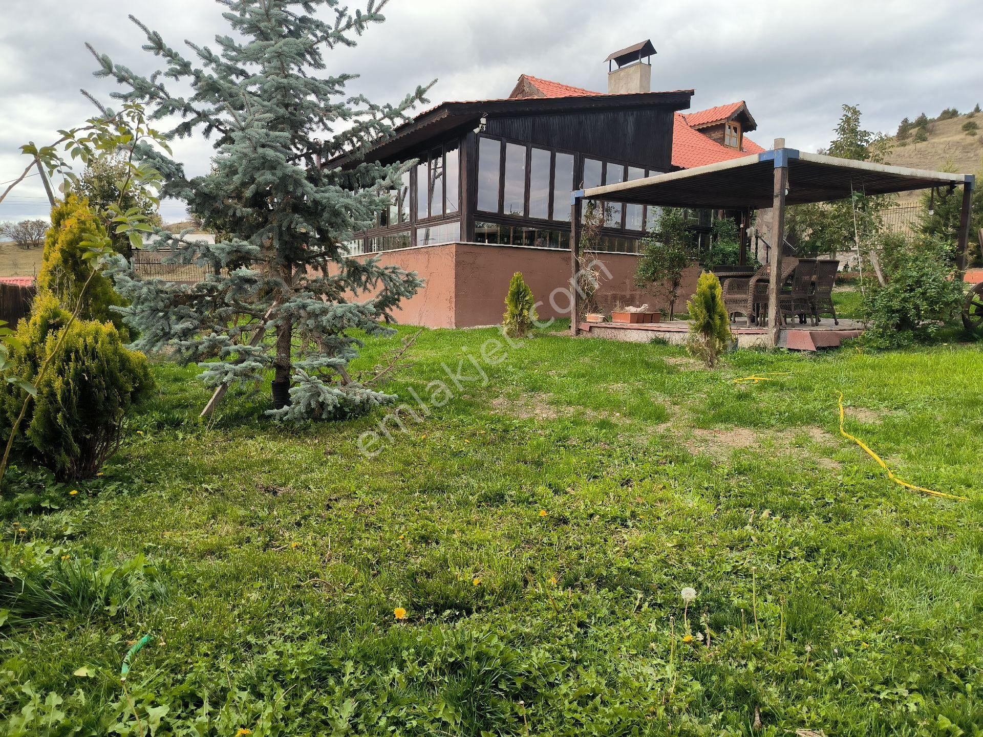 Kastamonu Merkez Kayı Köyü (Kara Hallar) Satılık Villa KASTAMONU MERKEZ KAYI KÖYÜ EŞYALI VİLLA