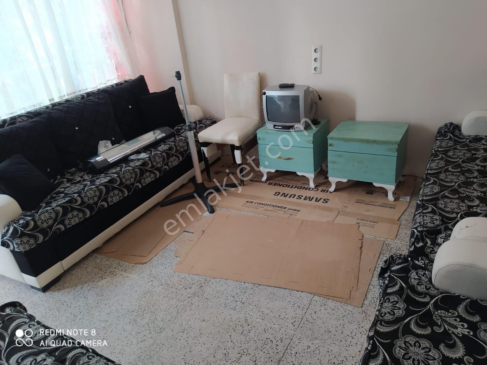 Mühendis Emlak'tan Karabağlar Selvili Mah. 40 M2 1+0 Eşyalı Stüdyo Daire Kiralıktır