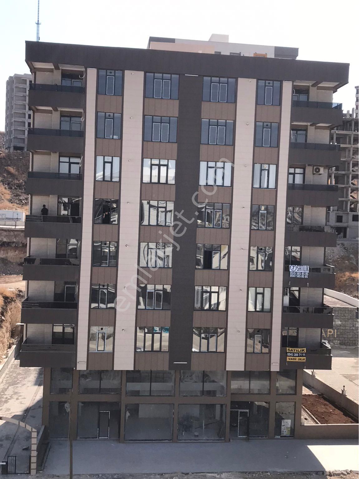 Karaköprü Narlıkuyu Satılık Daire 7 KARDEŞ EMLAK’TAN 2.35 DE ANA CADDE ÜZERİNDE ULTRA LÜKS DAİRE