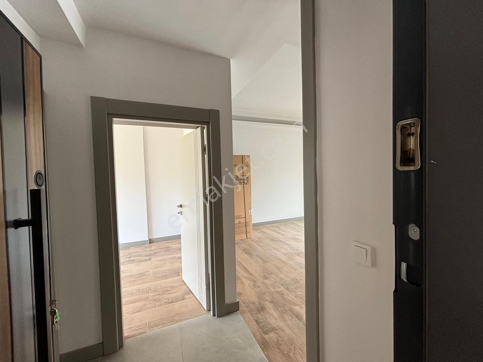 Kumköy'de Denize 800 M, 1+1 Havuzlu Site İçinde Lüx Daire - Görsel 3