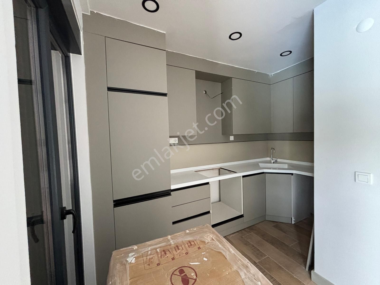 Kumköy'de Denize 800 M, 1+1 Havuzlu Site İçinde Lüx Daire - Görsel 11