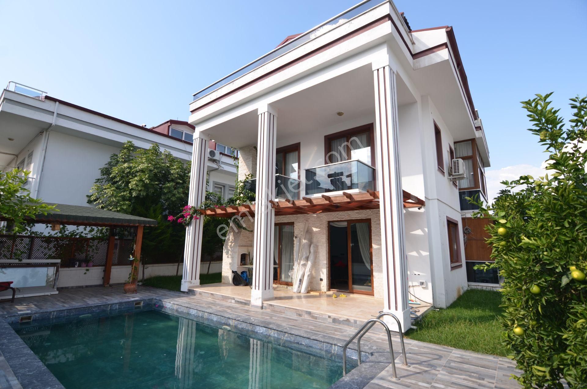 Fethiye Babataşı Satılık Villa Mykonut'tan Babataşı'nda Sahile 250mt.Havuzlu 5+1 Müstakil Villa