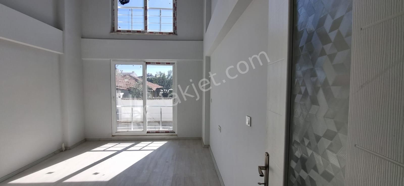 Nazilli Altıntaş Satılık Daire  Tombul Emlaktan Dumlupınar Mahallesinde 6+1 Dublex Satılık Daire