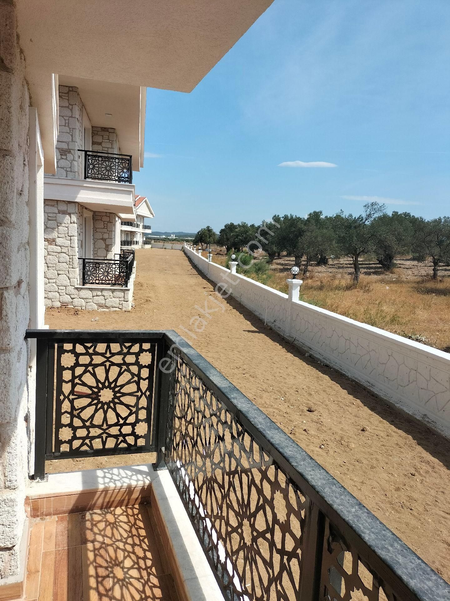 Taş Emlak'tan Havuzlu Sitede Satılık Daire - Görsel 23