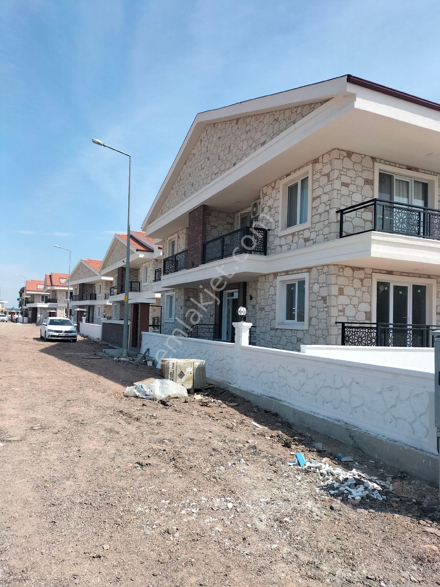 Taş Emlak'tan Havuzlu Sitede Satılık Daire - Görsel 30