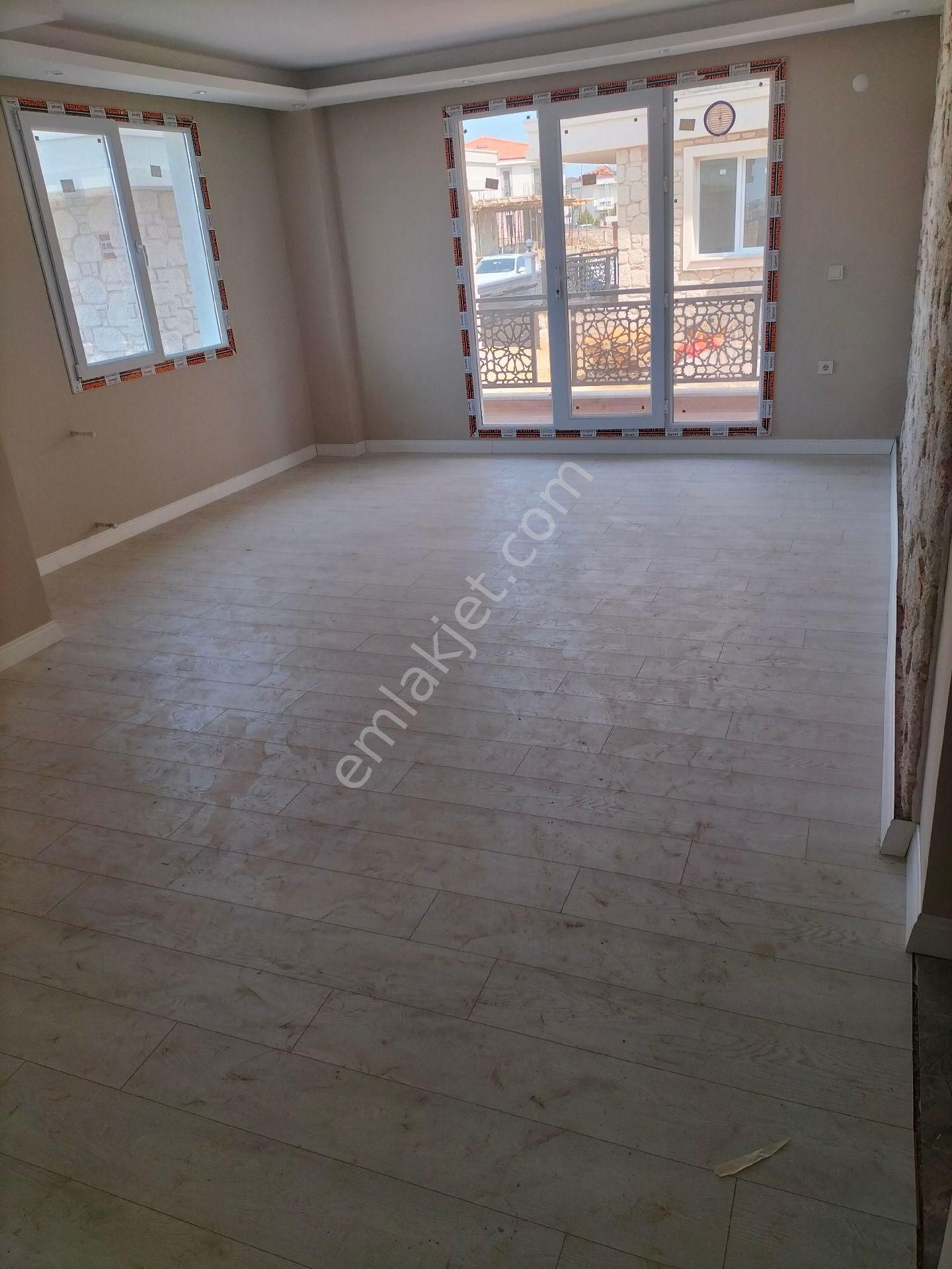 Taş Emlak'tan Havuzlu Sitede Satılık Daire - Görsel 4