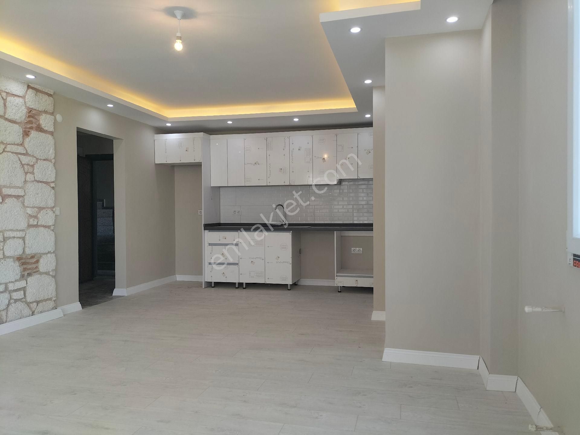 Taş Emlak'tan Havuzlu Sitede Satılık Daire - Görsel 8