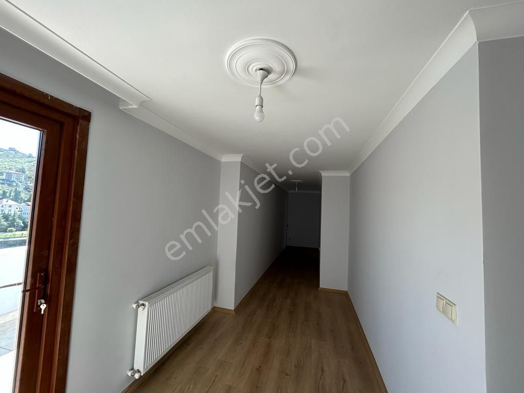 Premar Gayrimenkulden Araklı Merkez Mah. Satılık Dubleks Daire - Görsel 13