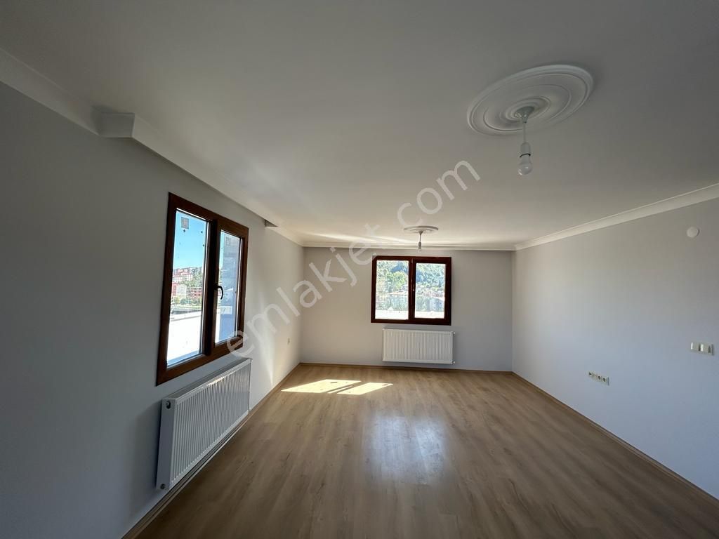 Premar Gayrimenkulden Araklı Merkez Mah. Satılık Dubleks Daire - Görsel 8