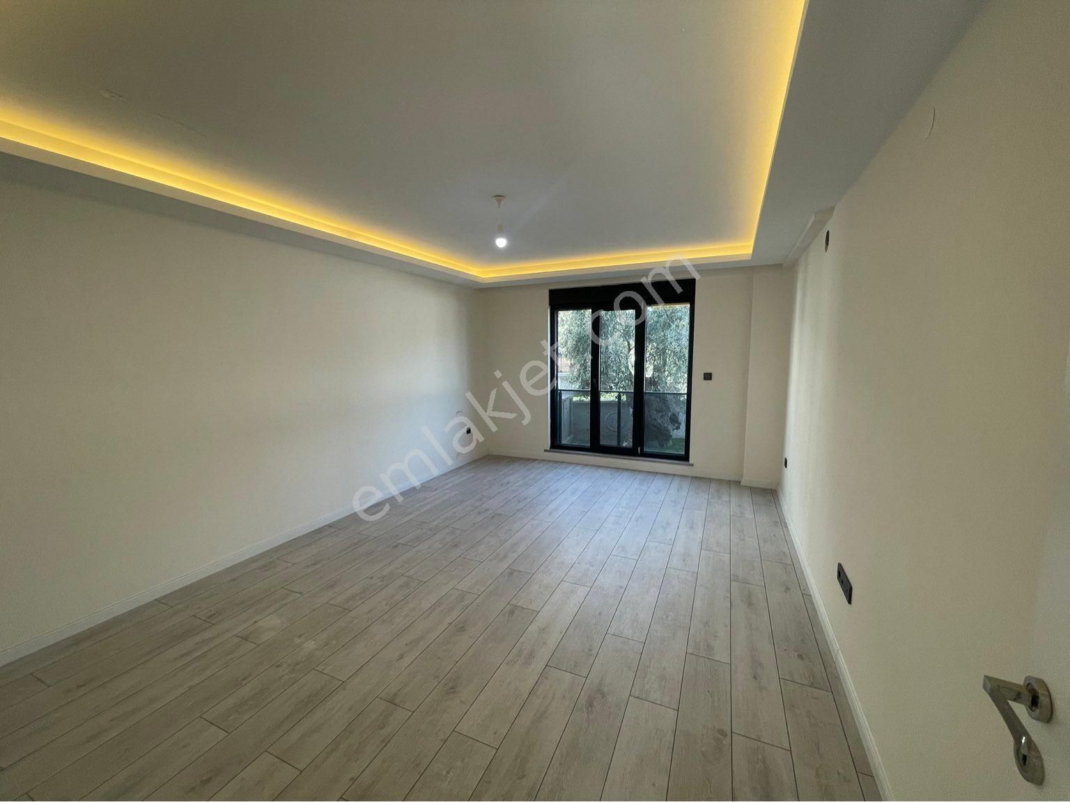 Mahmut Işler’den 7+1 Müstakil Bahçeli Lüx Villa - Görsel 23
