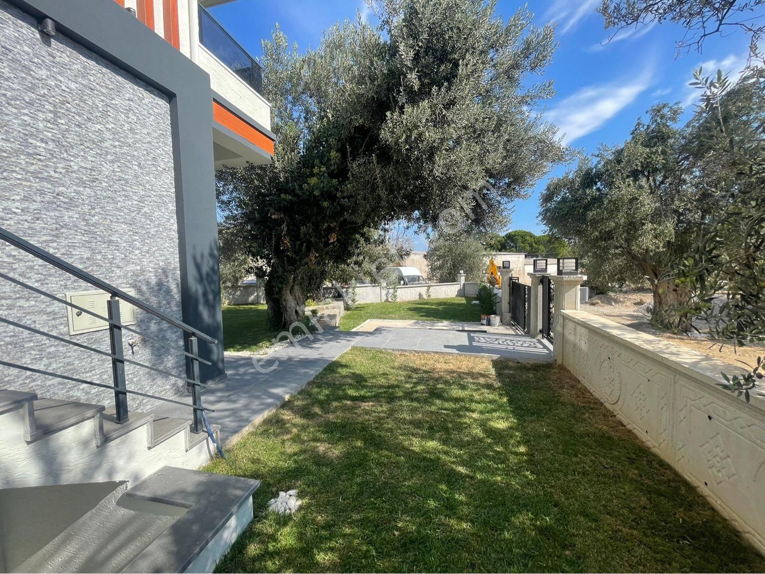 Mahmut Işler’den 7+1 Müstakil Bahçeli Lüx Villa - Görsel 17