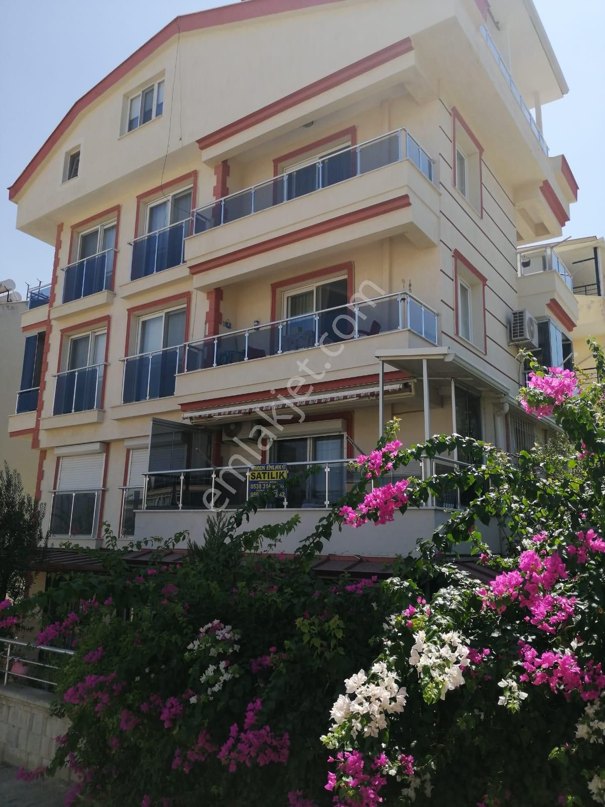 Didim Yeni Satılık Daire  DİDİM YENİ MAHALLE  2+1 FULL EŞYALI  GİRİŞ ÜSTÜ 1.KAT ASANSÖRLÜ KÖŞE BAŞI (ÖNÜ PARK) 