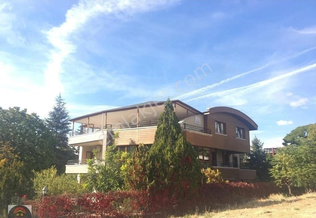 Çankaya Mutlukent Satılık Villa SBELL'DEN ÇAYYOLUNDA ANKARANIN MERKEZİNDE 3 KATLI 1100 M2 7+3 VİLLA