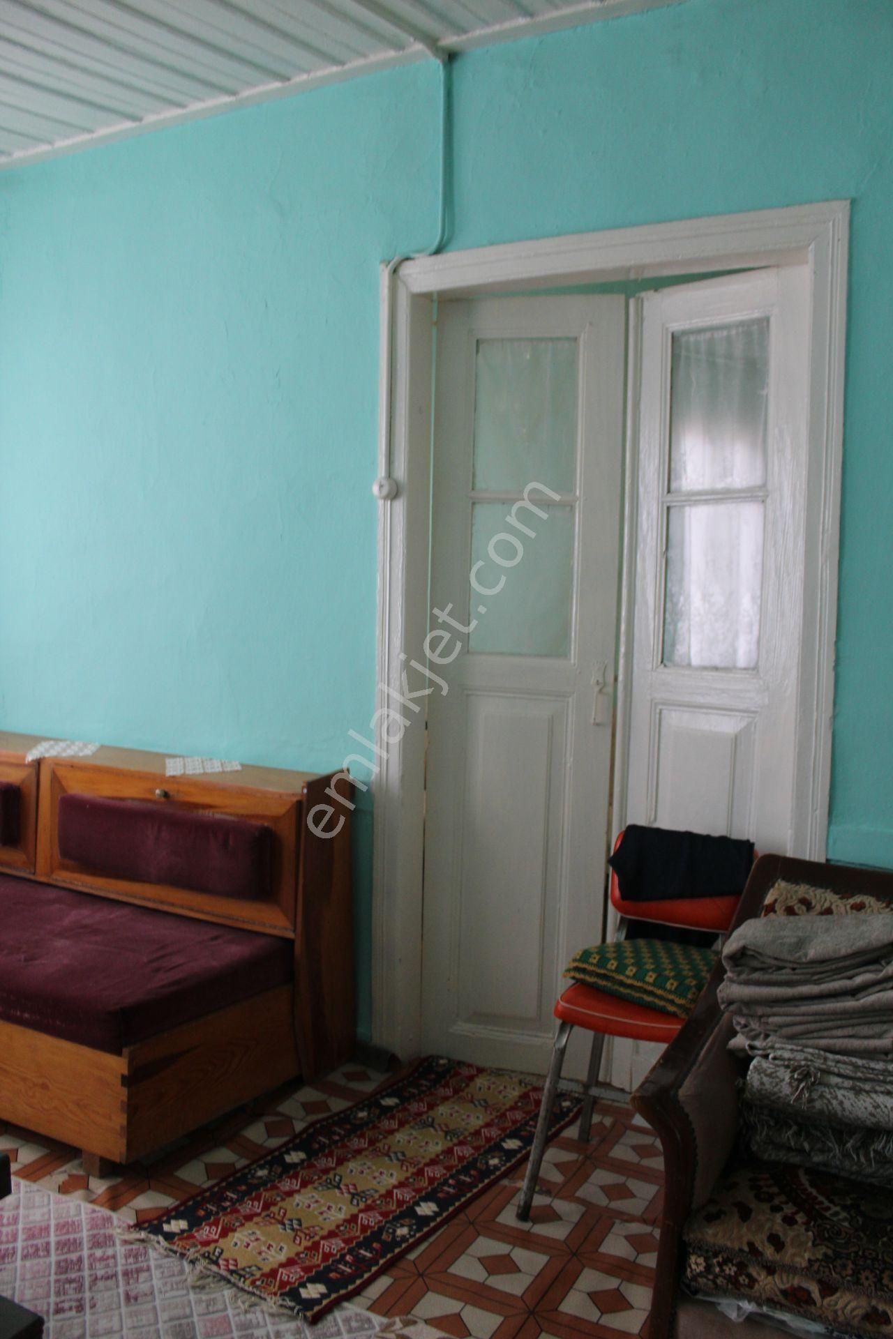 Ayvada'dan Ayvalık Merkez'de 2 Katlı Taş Rum Evi - Görsel 30