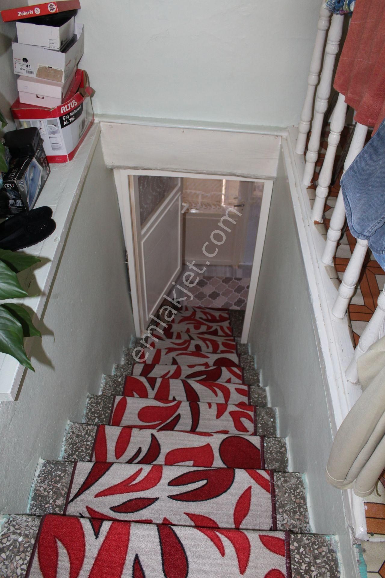 Ayvada'dan Ayvalık Merkez'de 2 Katlı Taş Rum Evi - Görsel 23