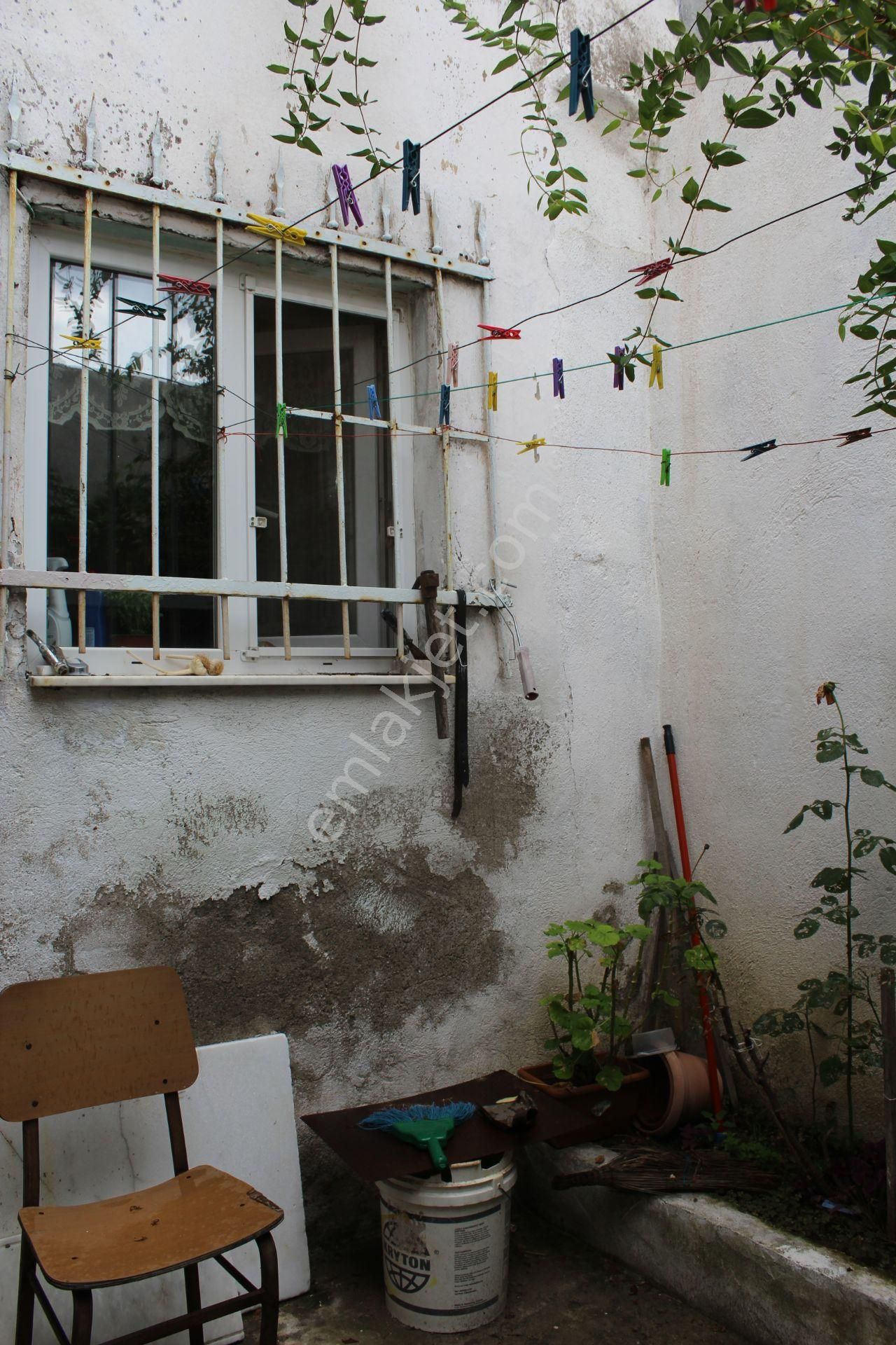 Ayvada'dan Ayvalık Merkez'de 2 Katlı Taş Rum Evi - Görsel 21