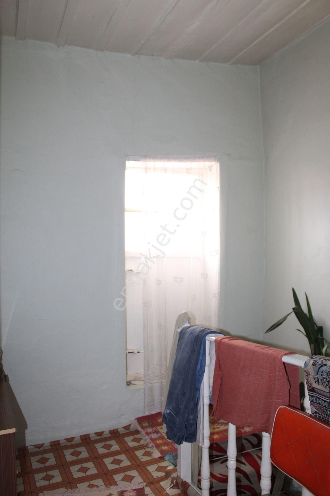 Ayvada'dan Ayvalık Merkez'de 2 Katlı Taş Rum Evi - Görsel 24