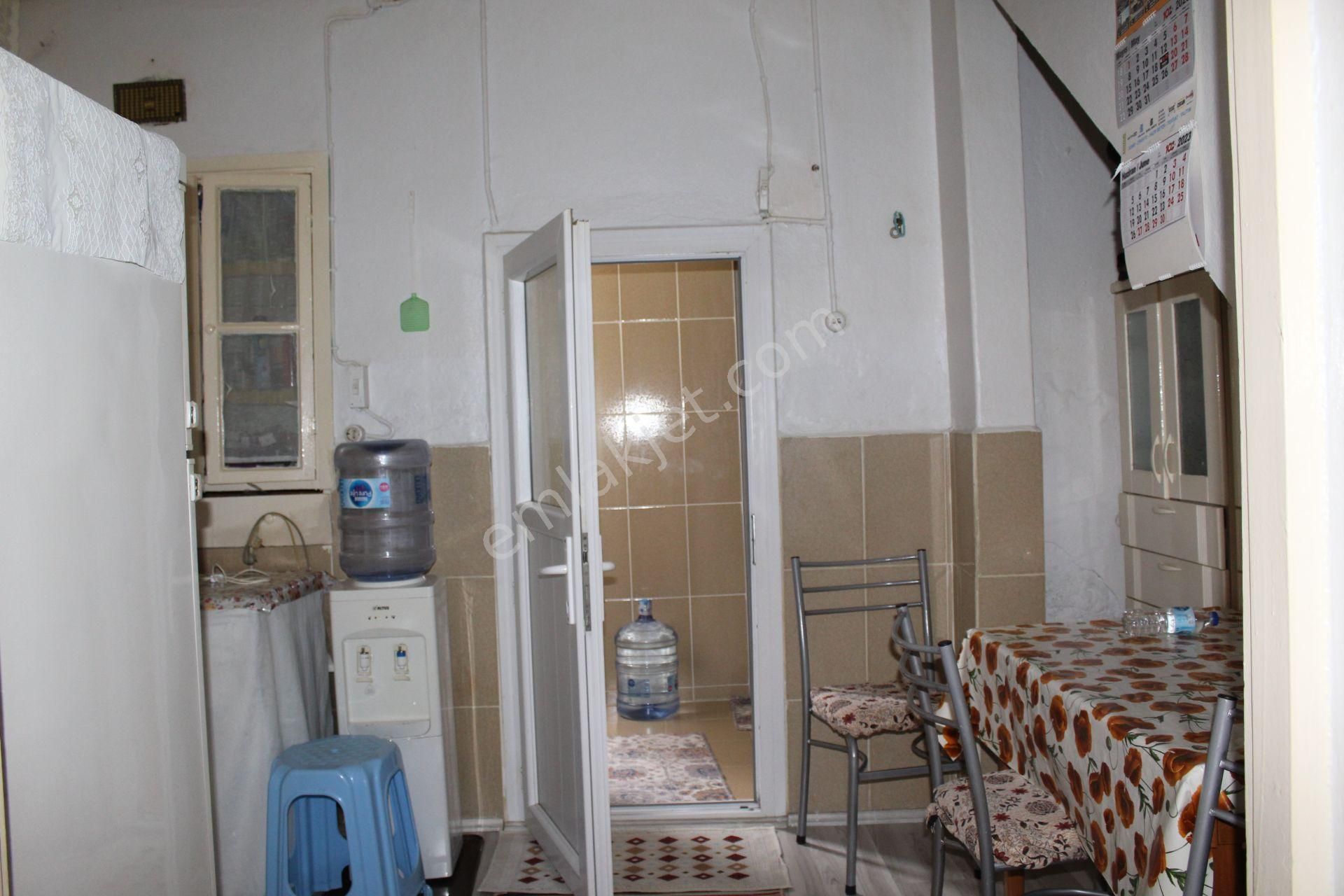 Ayvada'dan Ayvalık Merkez'de 2 Katlı Taş Rum Evi - Görsel 12