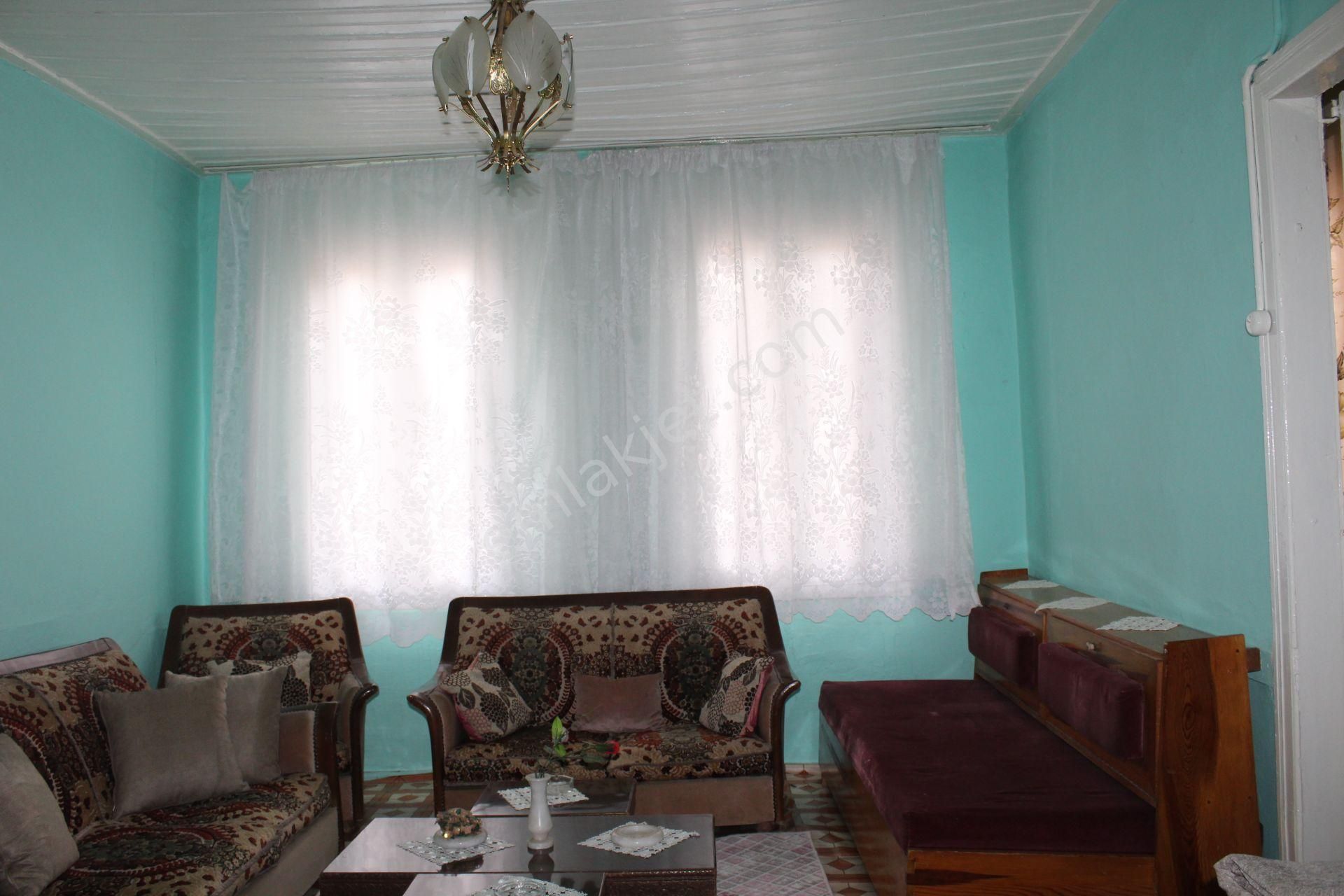 Ayvada'dan Ayvalık Merkez'de 2 Katlı Taş Rum Evi - Görsel 27