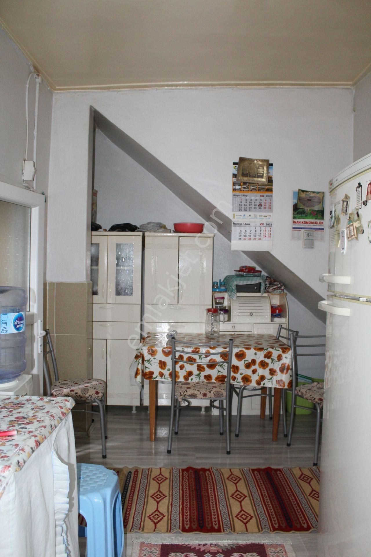 Ayvada'dan Ayvalık Merkez'de 2 Katlı Taş Rum Evi - Görsel 14