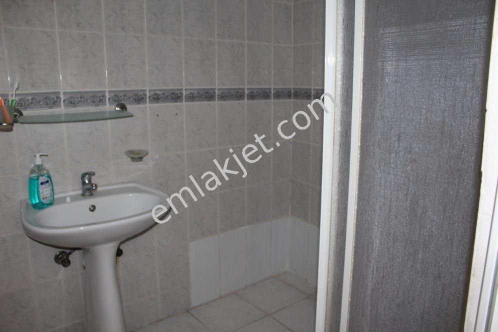 Ayvada Dan Ayvalık Merkezde Bakımlı Rum Evi - Görsel 7