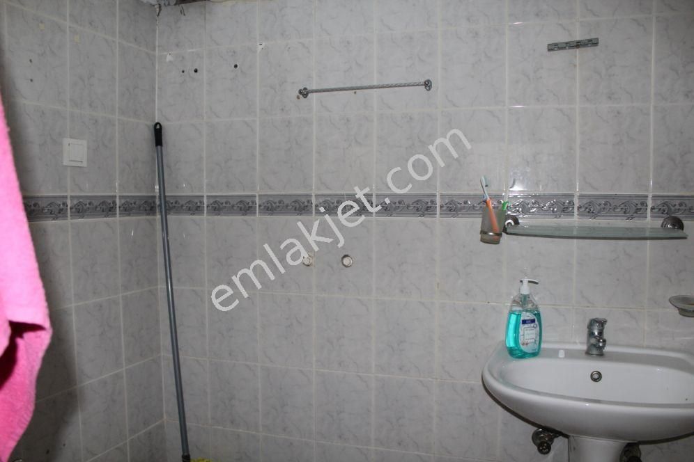 Ayvada Dan Ayvalık Merkezde Bakımlı Rum Evi - Görsel 8